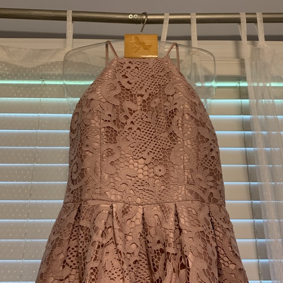 Chi Chi London Lace Dip Highlow Dress - Picture 3 of 12